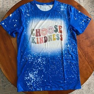 NEW! Women’s Choose Kindness Blue Faux Bleached T-shirt Size Large
